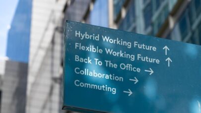 EDITO : ATT rappelle ses managers au bureau, WeWork proche d’une valorisation nulle : le travail flexible de plus en plus chahuté aux USA
