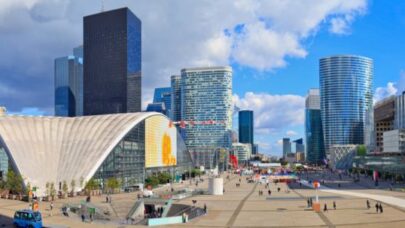 Marché immobilier : à rebours du marché, AEW parie sur les bureaux franciliens